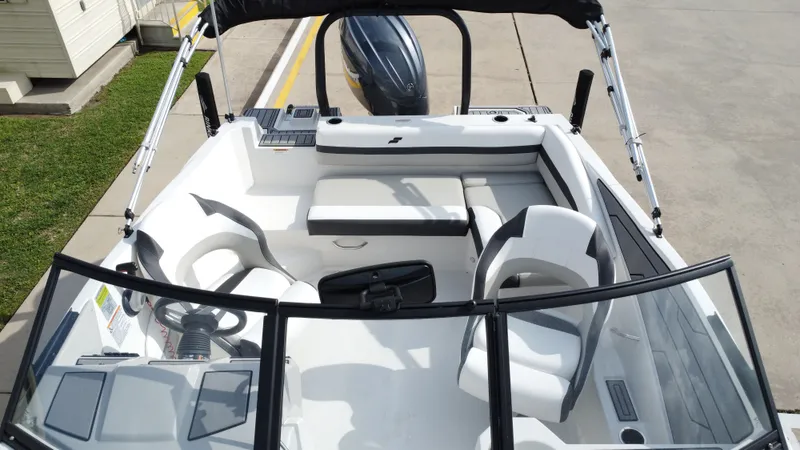 Slide: The Image of Starcraft SVX 190 OB 2024 - 19