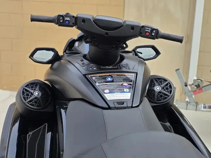 Slide: The Image of 2026 Yamaha WaveRunner FX Limited SVHO cockpit view. - 12