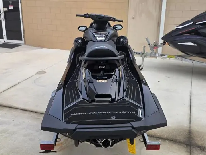 Slide: The Image of 2026 Yamaha WaveRunner FX Limited SVHO, black, on a trailer. - 6