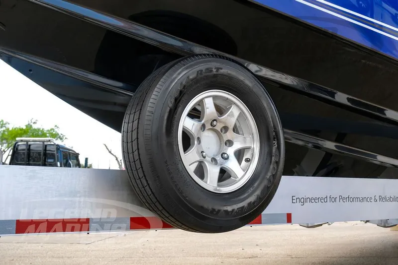 Slide: The Image of Nor-Tech 390 Sport 2023 - 101