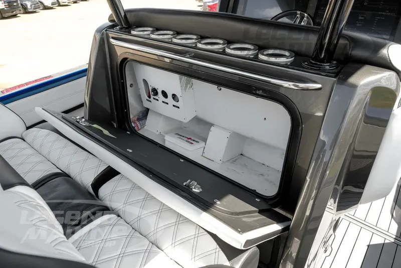 Slide: The Image of Nor-Tech 390 Sport 2023 - 45