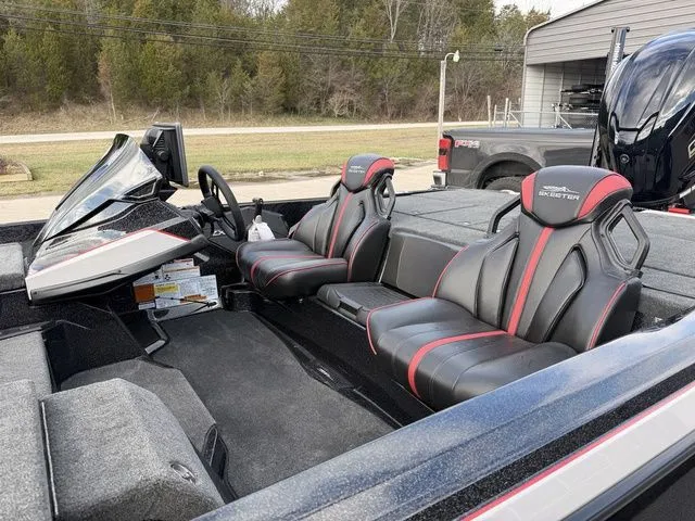 Slide: The Image of Skeeter ZXE20 2026 - 14