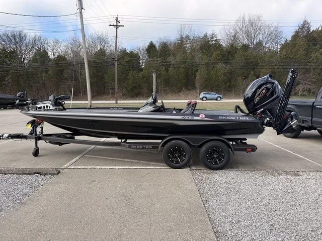 Slide: The Image of Skeeter ZXE20 2026 - 17