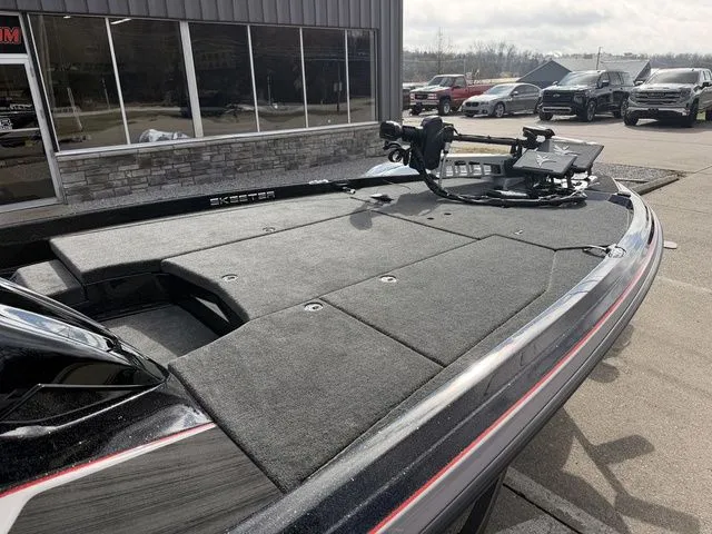 Slide: The Image of Skeeter ZXE20 2026 - 8