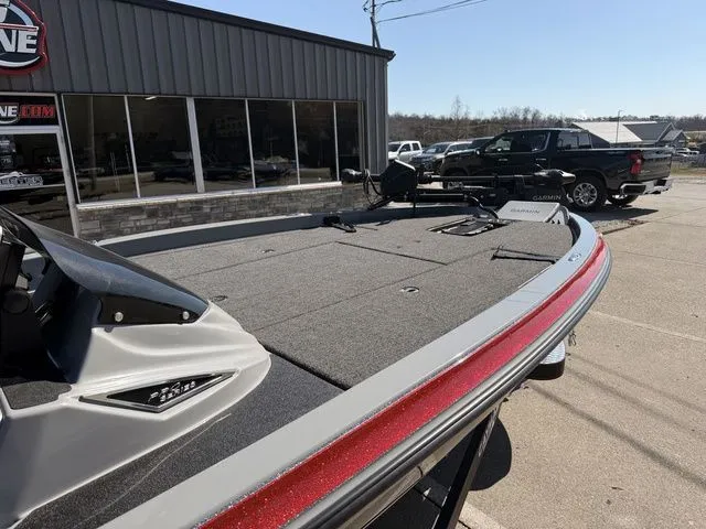 Slide: The Image of Caymas 201 Pro 2027 - 9