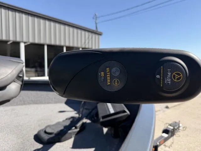 Slide: The Image of Tracker Pro Guide V-175 SC 2021 - 8