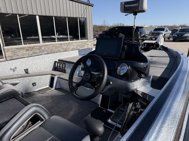 Slide: The Image of Phoenix Bass Boat 19PHX 2024 - 5