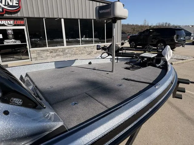 Slide: The Image of Phoenix Bass Boat 19PHX 2024 - 7