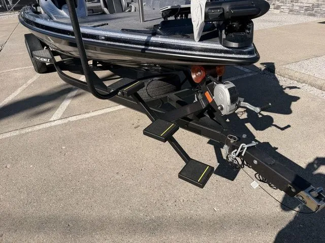 Slide: The Image of Phoenix Bass Boat 19PHX 2024 - 9