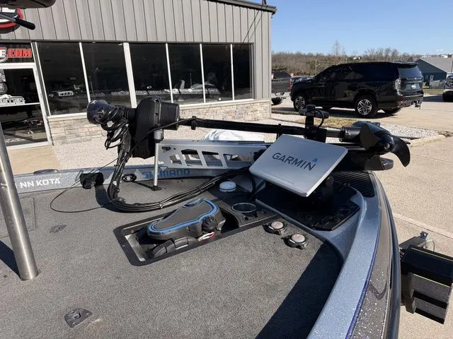 Slide: The Image of Ranger Z519 2016 - 10