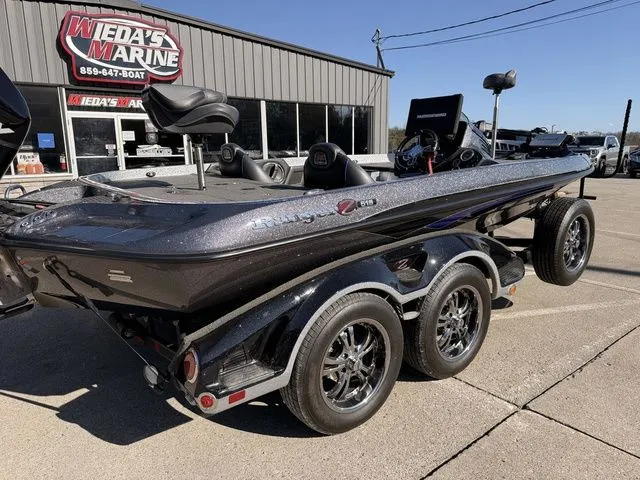 Slide: The Image of Ranger Z519 2016 - 4