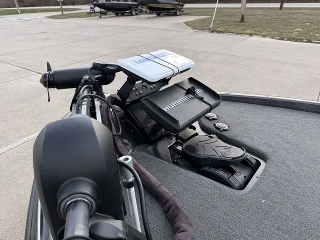 Slide: The Image of Skeeter FXR21 2021 - 11