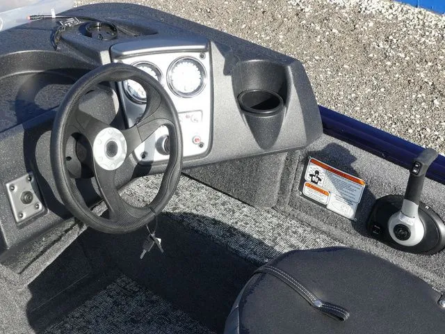 Slide: The Image of Interior view of 2026 Tracker Pro Guide V-16 SC boat. - 15