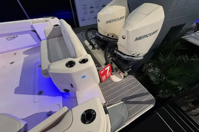 Slide: The Image of Scout 288 Dorado 2026 - 16