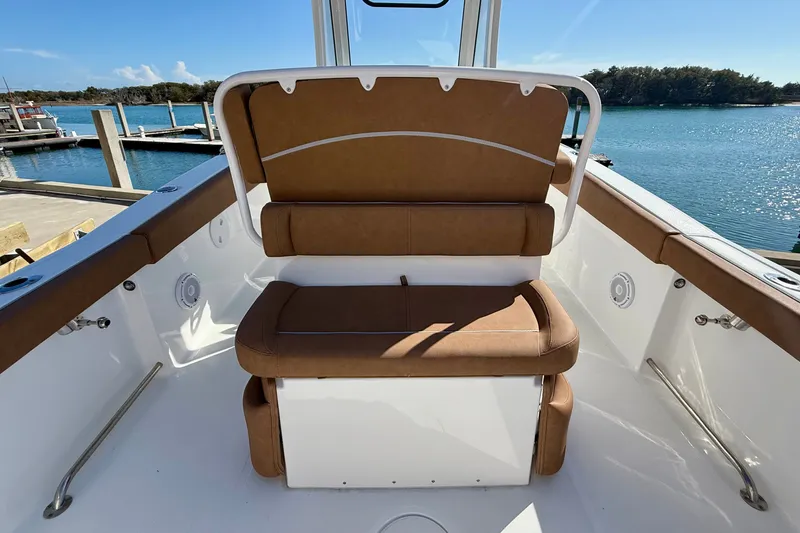 Slide: The Image of Sea Hunt 265 ultra 2025 - 14