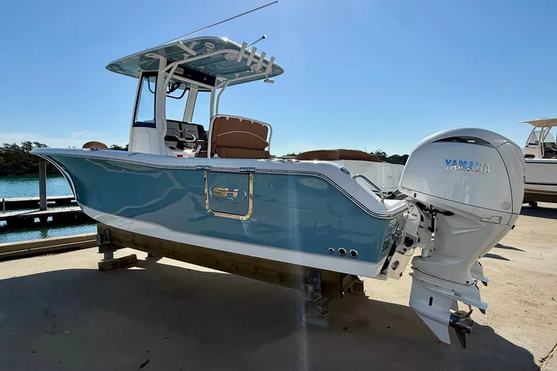 Slide: The Image of Sea Hunt Ultra 265 SE 2025 - 3