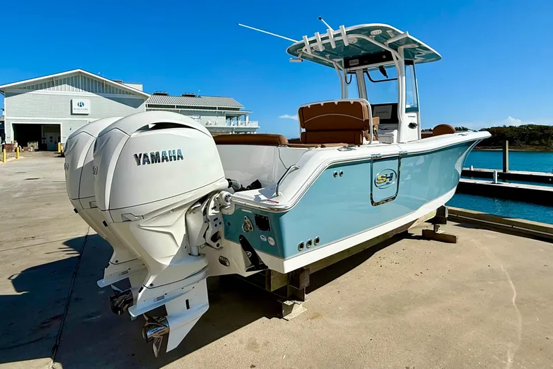 Slide: The Image of Sea Hunt Ultra 265 SE 2025 - 5