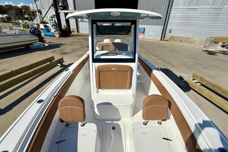 Slide: The Image of Sea Hunt Ultra 265 SE 2025 - 8