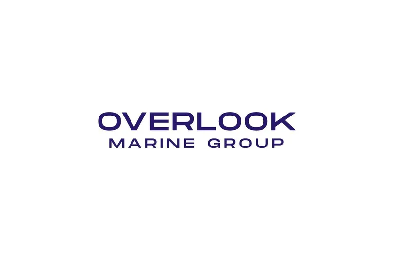 Slide: The Image of Overlook Marine Group logo, associated with 2017 Regal 28 Express boat. - 18