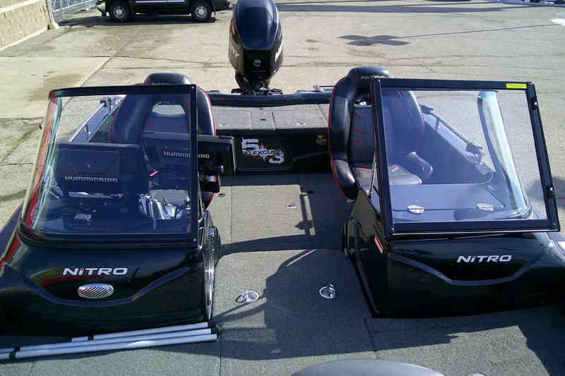 Slide: The Image of 2018 Nitro ZV18 boat with dual consoles and Humminbird electronics on display. - 16
