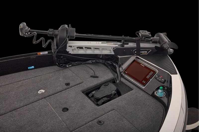 Slide: The Image of Manufacturer Provided Image: 2026 Ranger 620xFS Pro boat deck with Minn Kota motor and control panel. - 34