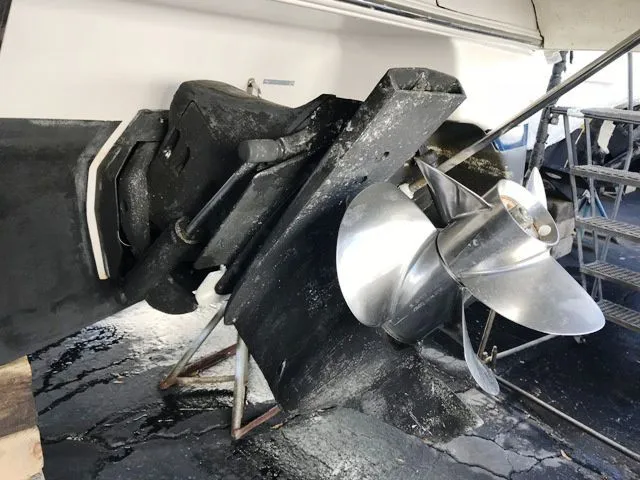 Slide: The Image of Four Winns 328 Vista 2006 - 17