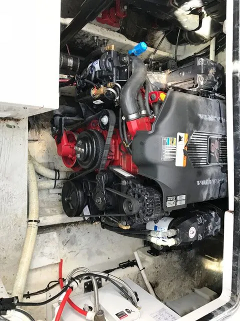 Slide: The Image of Four Winns 328 Vista 2006 - 28