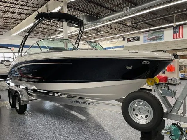 Slide: The Image of Chaparral 21 SSi OB - IN STOCK!!! 2025 - 2