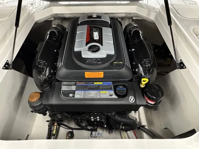 Slide: The Image of Chaparral Ssi 21 - BOAT SHOW PRICING!!! 2026 - 22