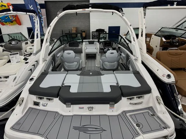 Slide: The Image of Chaparral Ssi 21 - BOAT SHOW PRICING!!! 2026 - 23