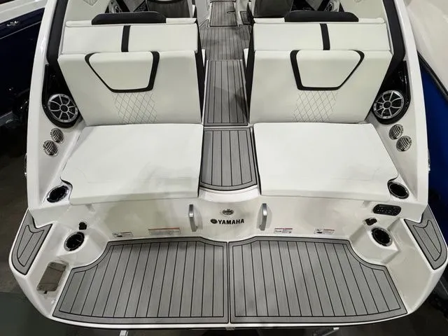 Slide: The Image of Yamaha 222 S - JUST ARRIVED!!! 2026 - 20