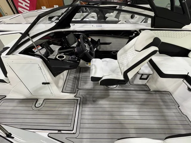 Slide: The Image of Yamaha 222 S - JUST ARRIVED!!! 2026 - 7