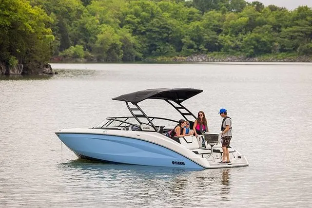 Slide: The Image of Yamaha 252SE - ON ORDER 2026 - 5