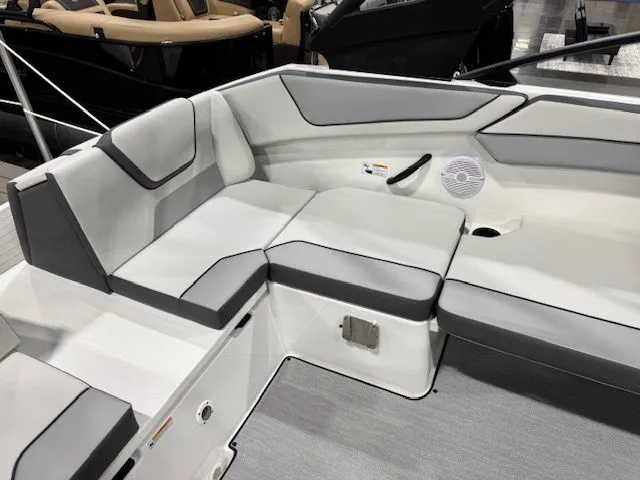 Slide: The Image of Yamaha AR220 - IN STOCK!!! 2025 - 10