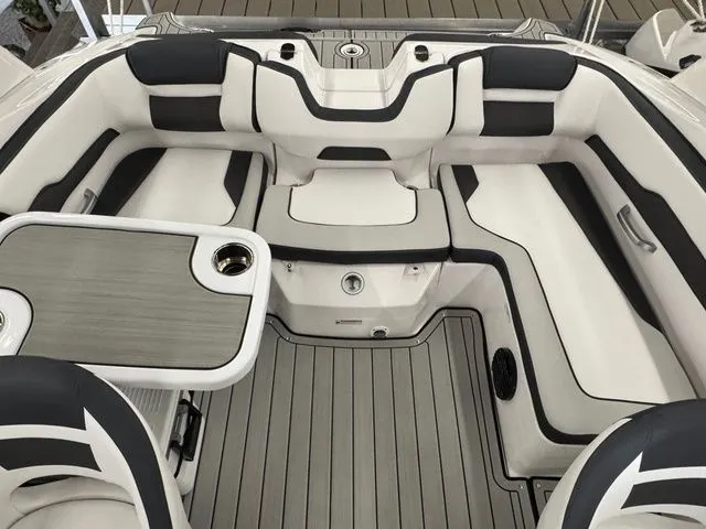 Slide: The Image of Yamaha 195 S - JUST ARRIVED!!! 2026 - 12