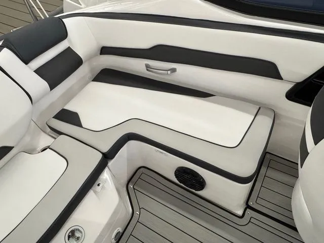 Slide: The Image of Yamaha 195 S - JUST ARRIVED!!! 2026 - 13