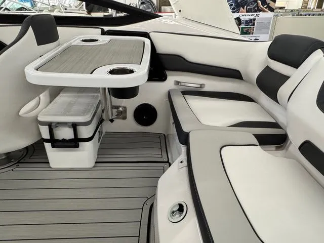 Slide: The Image of Yamaha 195 S - JUST ARRIVED!!! 2026 - 17