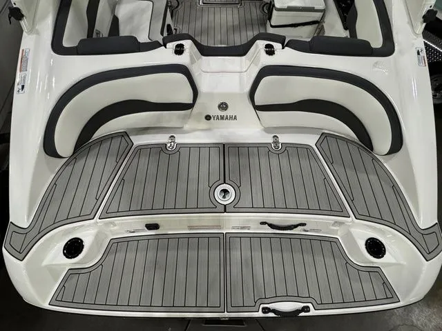 Slide: The Image of Yamaha 195 S - JUST ARRIVED!!! 2026 - 16