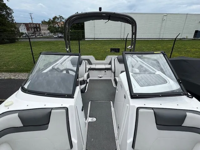 Slide: The Image of Yamaha AR240 2019 - 10