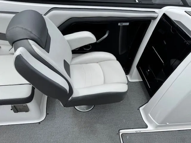 Slide: The Image of Yamaha AR240 2019 - 18