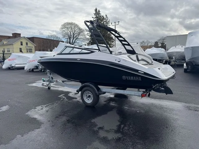 Slide: The Image of Yamaha 195S - NEW TRADE IN!!! 2024 - 6