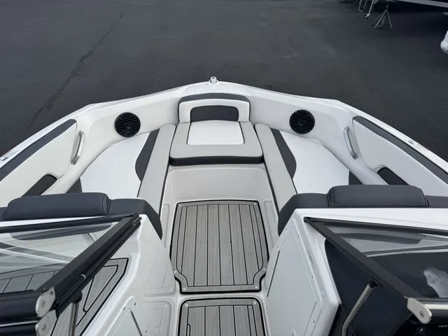 Slide: The Image of Yamaha 195S - NEW TRADE IN!!! 2024 - 8