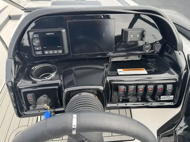 Slide: The Image of Yamaha 195S - TRADE IN!!! 2024 - 17