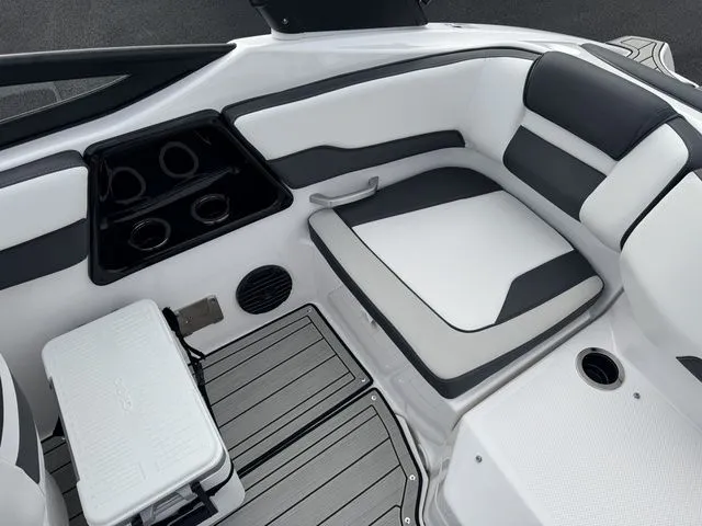 Slide: The Image of Yamaha 195S - TRADE IN!!! 2024 - 24