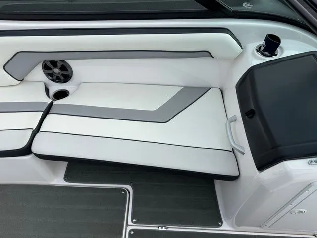 Slide: The Image of Yamaha AR195 - PENDING 2017 - 13