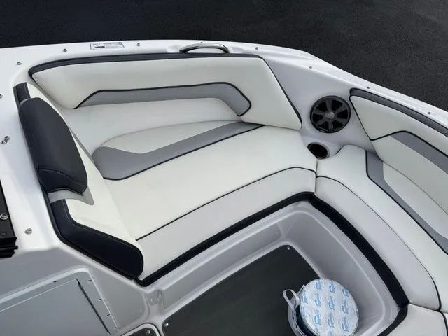 Slide: The Image of Yamaha AR195 - PENDING 2017 - 6