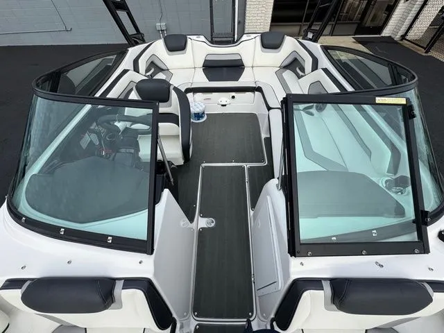 Slide: The Image of Yamaha AR195 - PENDING 2017 - 7