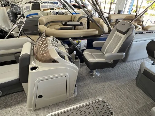 Slide: The Image of Starcraft EXS 3 DL - BOAT SHOW PRICING!!! 2026 - 7