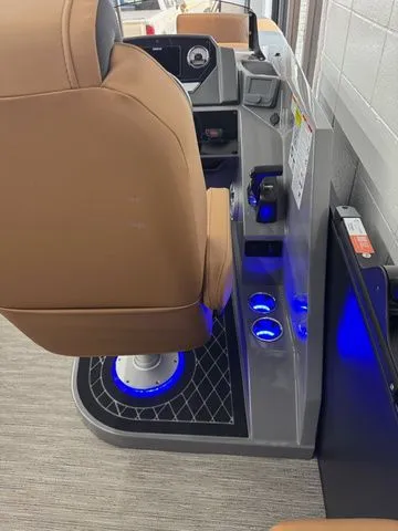 Slide: The Image of Starcraft SLS-3 Q DH - BOAT SHOW PRICING!!! 2026 - 16