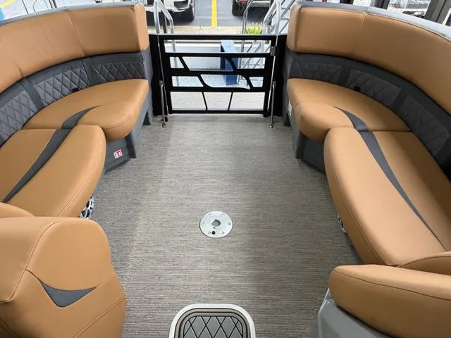 Slide: The Image of Starcraft SLS-3 Q DH - BOAT SHOW PRICING!!! 2026 - 8